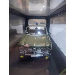 Alfa Romeo Giulia 1.6 Ti anno 1963 die-cast 1-18