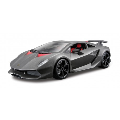 - Lamboghini Aventador SV Coupè